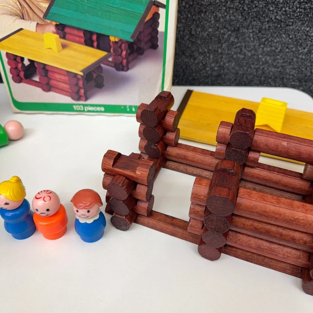 Vintage Playskool Lincoln Logs General Store Post Office Wood Building Set 885